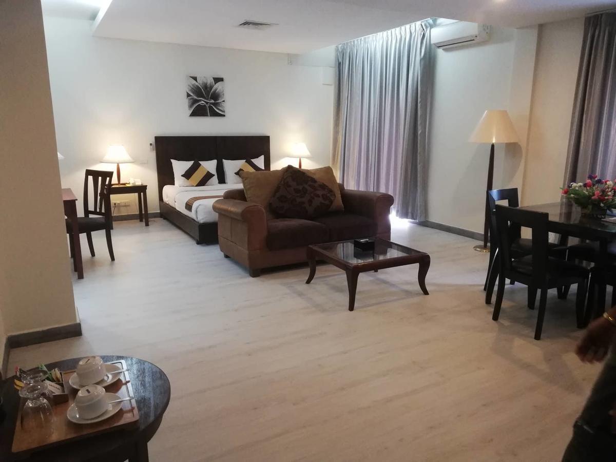 Hotel Nataya Сіануквіль Екстер'єр фото